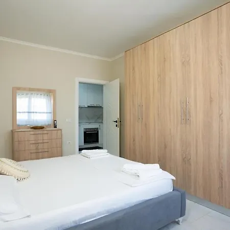 Happy Apartment